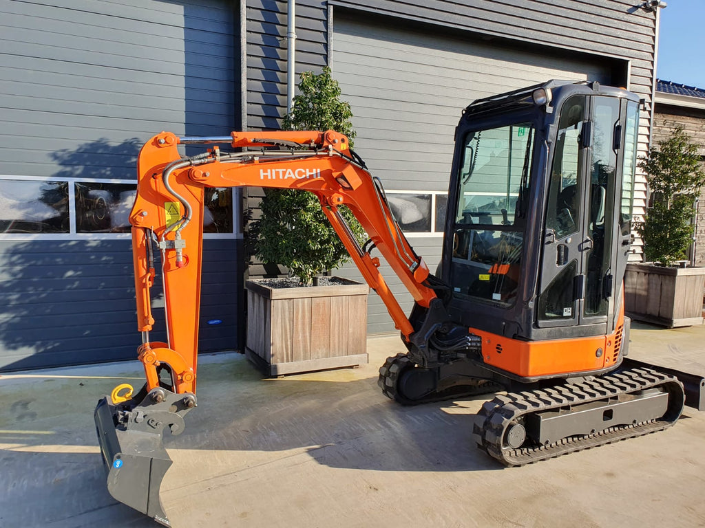 Miniexcavadora Hitachi ZX22U-2 CLR (2014) – 2,53T – ocasión