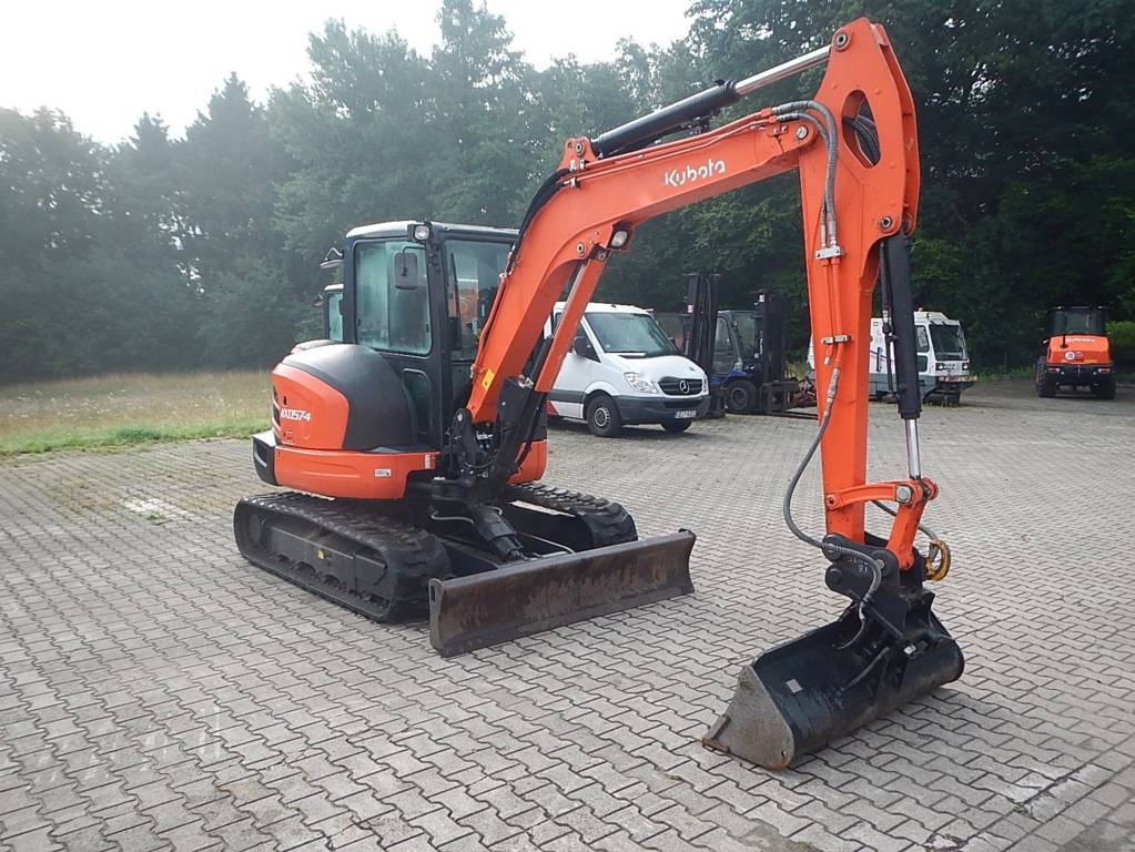 Miniexcavadora Kubota KX057-4 (2014) – 5,5T – de ocasión