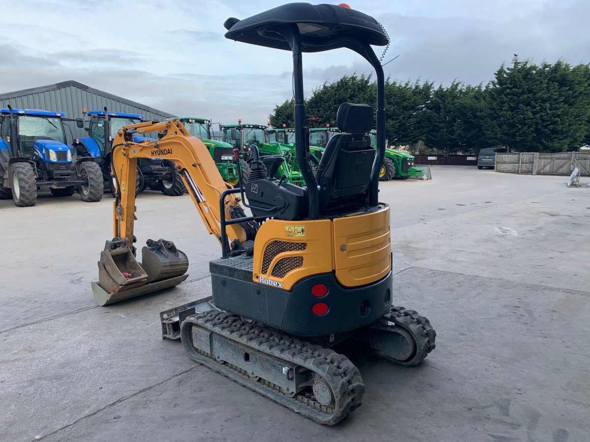 Miniexcavadora Hyundai Robex 17Z-9A (2015) – 1,7T – de ocasión