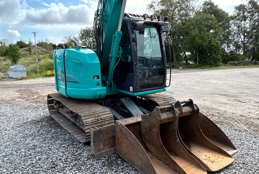Miniexcavadora Kobelco SK75SR-3E (2016) – 7,5T – Usada