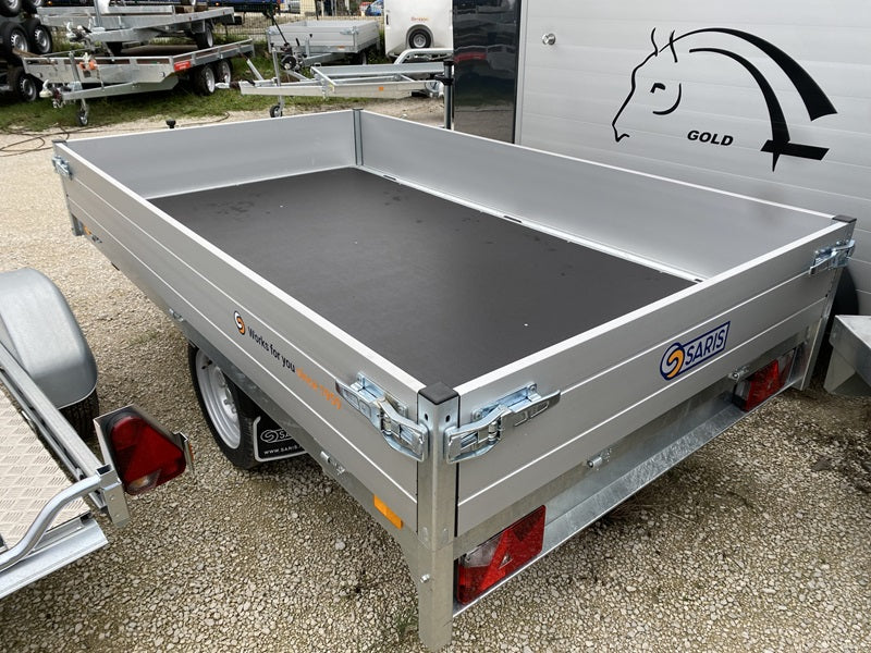 Remolque plataforma Saris, 256 × 150 cm, 1.500 kg MMA