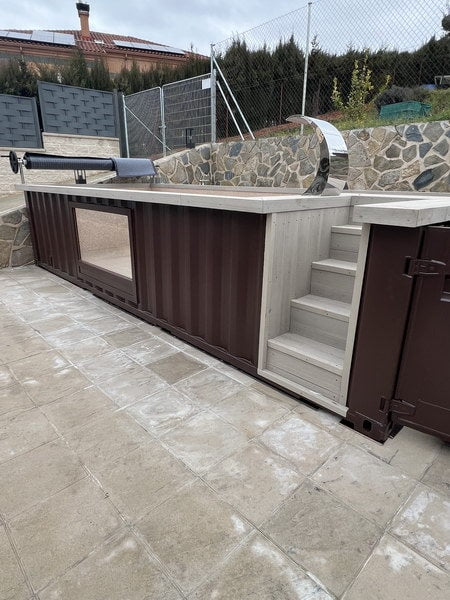 contenedor de 20 pies transformado en piscina