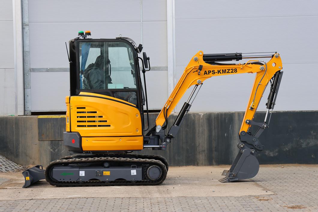 APS KMZ 28 miniexcavadora usada 2,8 toneladas brazo de torsión