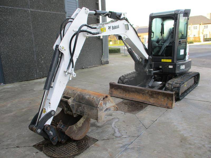 Miniexcavadora Bobcat E45 de ocasión (2014) – 4,63T – Motor Kubota 30,2 kW