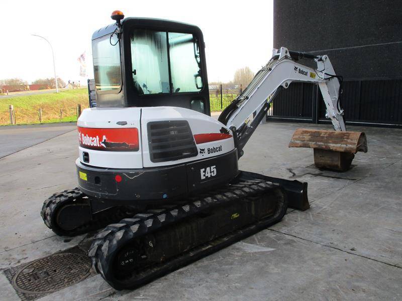 Miniexcavadora Bobcat E45 de ocasión (2014) – 4,63T – Motor Kubota 30,2 kW
