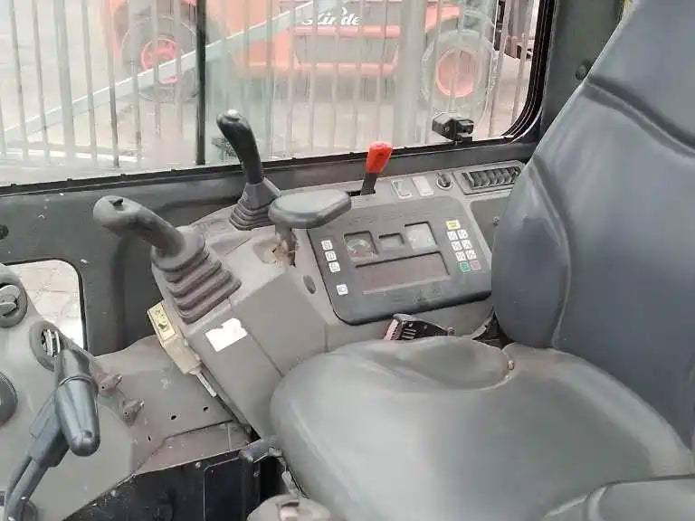 Miniexcavadora Bobcat E26 de ocasión 2,6 t 2012 3 200 h enganche rápido