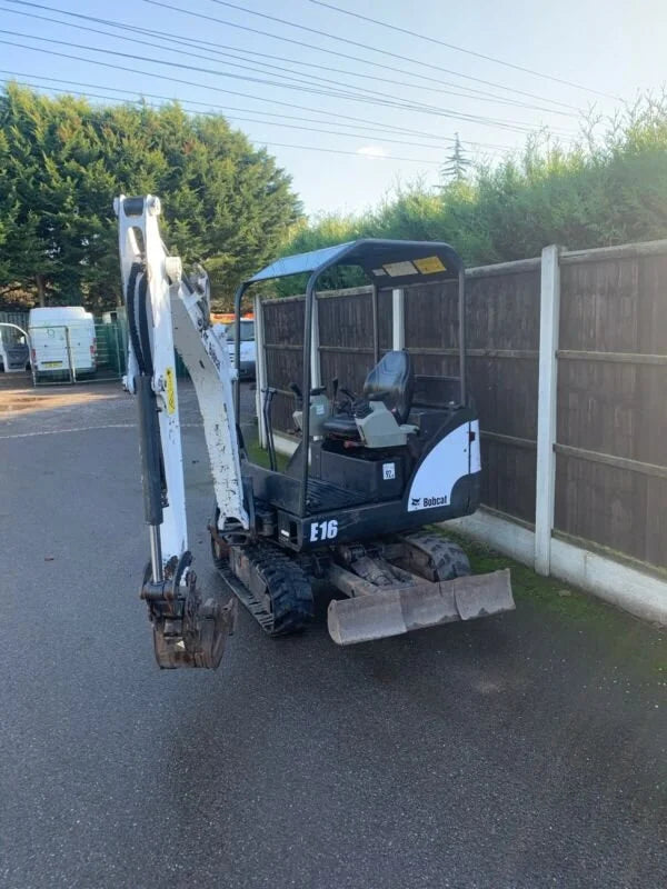 Miniexcavadora Bobcat E16 de ocasión 1,6 t 2014 chasis extensible
