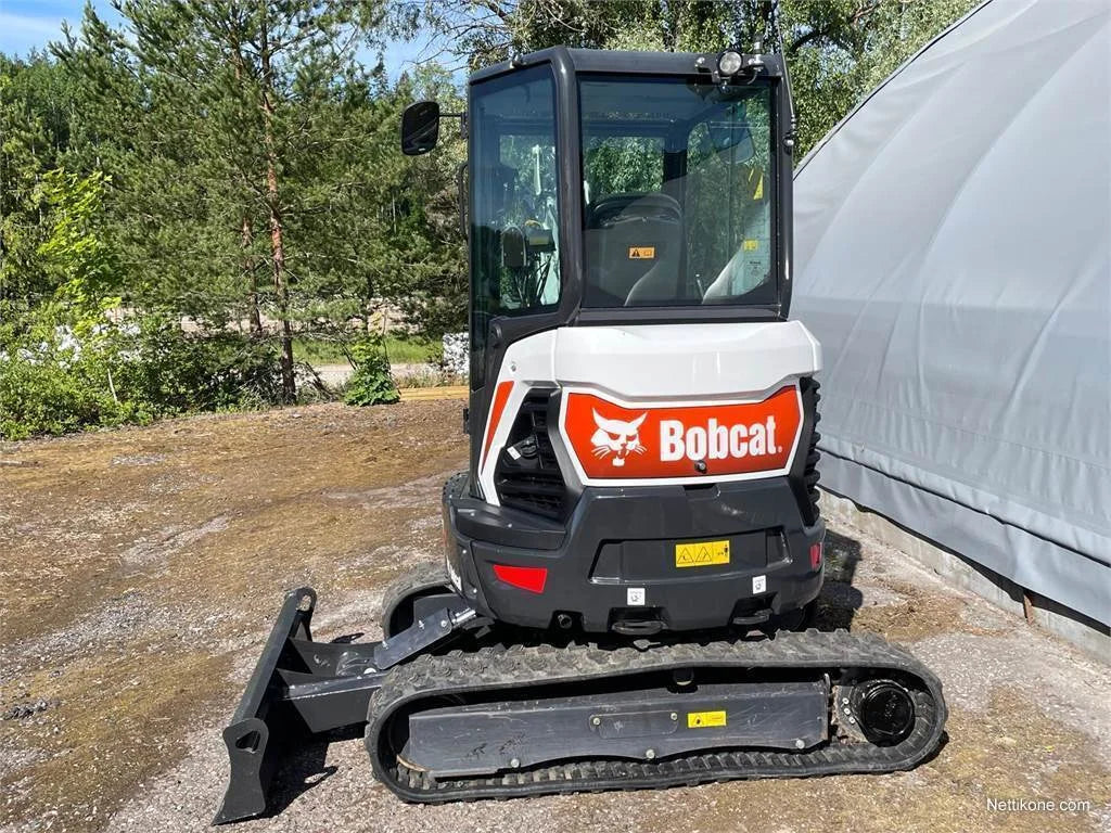 Miniexcavadora Bobcat E27Z de ocasión 2,7 t 2021 tiltrotator 315 h