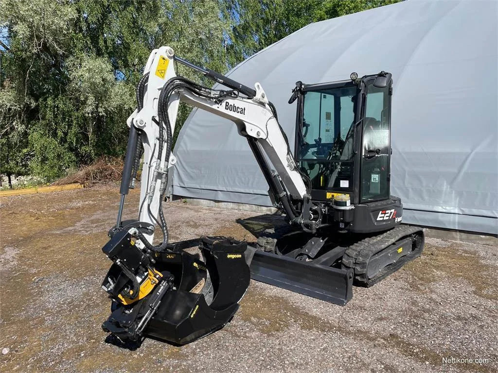 Miniexcavadora Bobcat E27Z de ocasión 2,7 t 2021 tiltrotator 315 h