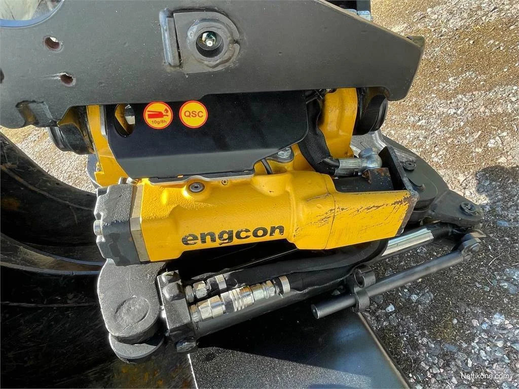 Miniexcavadora Bobcat E27Z de ocasión 2,7 t 2021 tiltrotator 315 h