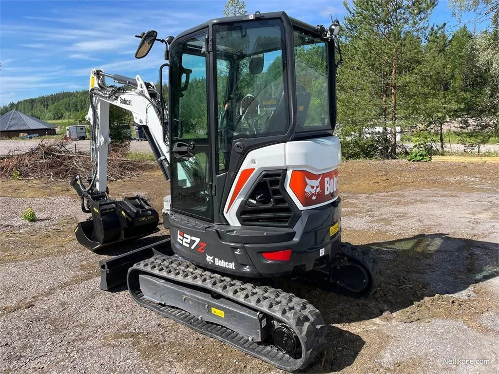 Miniexcavadora Bobcat E27Z de ocasión 2,7 t 2021 tiltrotator 315 h