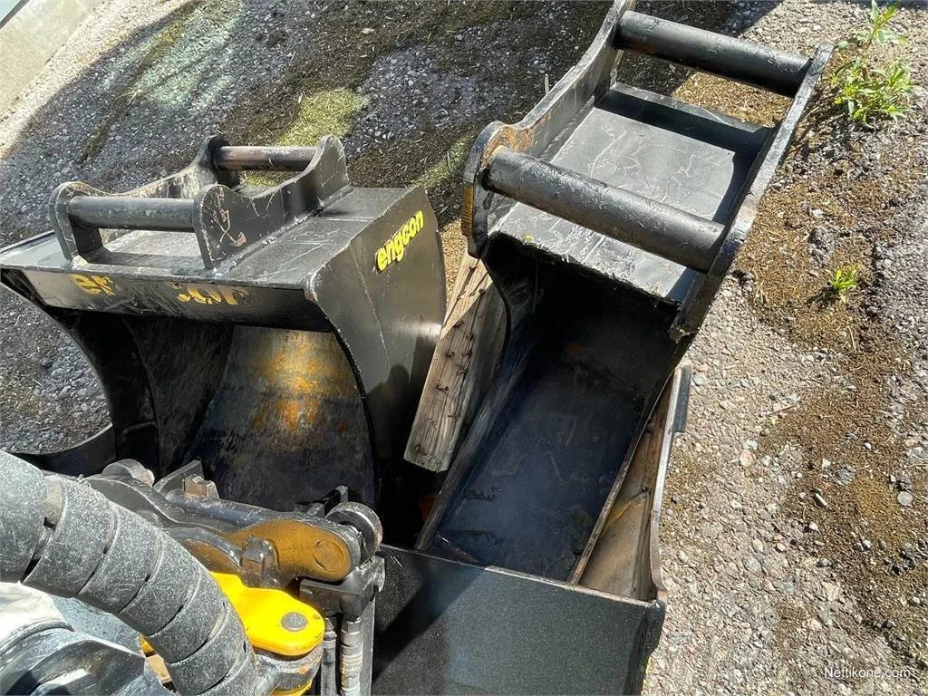 Miniexcavadora Bobcat E27Z de ocasión 2,7 t 2021 tiltrotator 315 h