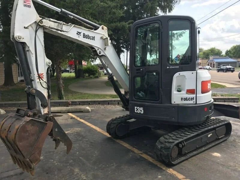 Miniexcavadora Bobcat E35 de ocasión 3,5 t 2011 cabina cerrada 2 093 h