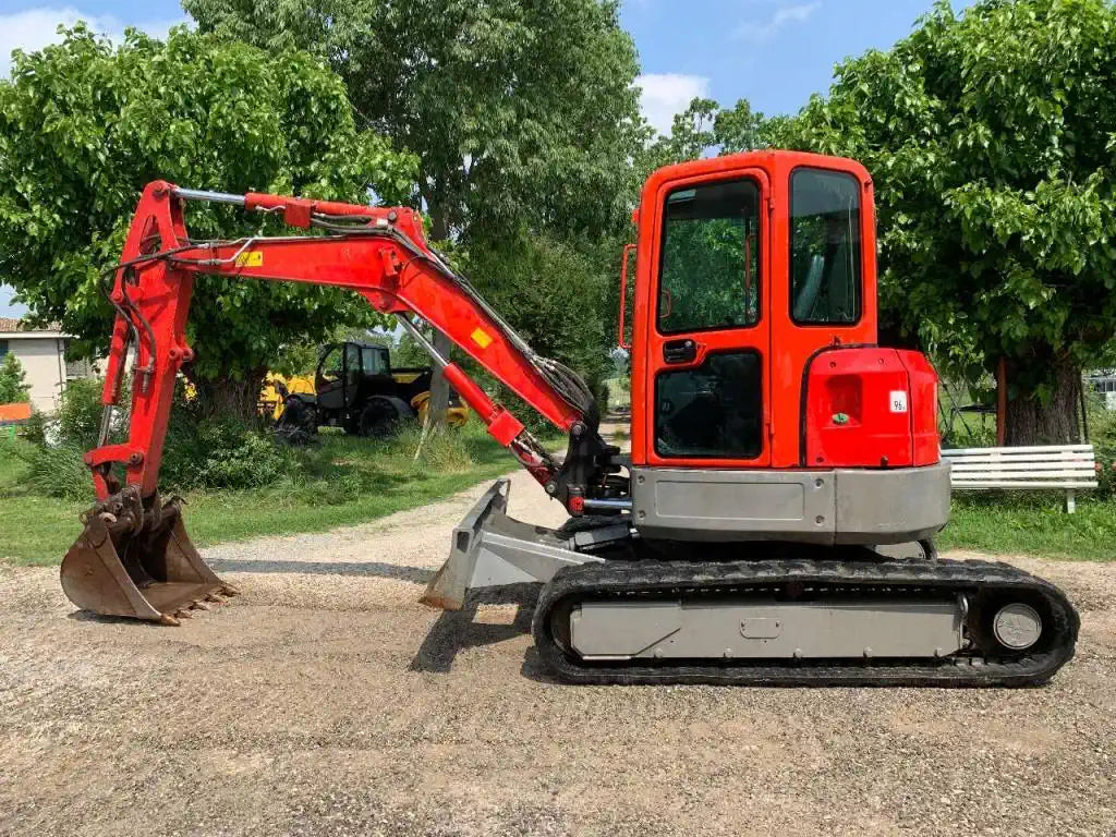 Miniexcavadora BOBCAT E50EM – ocasión