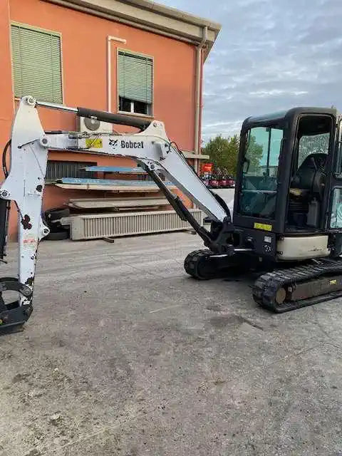 Miniexcavadora BOBCAT E 35 – ocasión