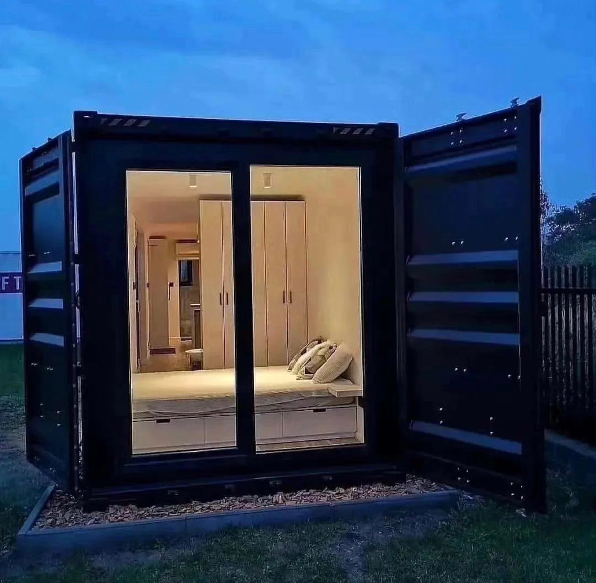 Casa Cristal Con Contenedor De 40 Pies
