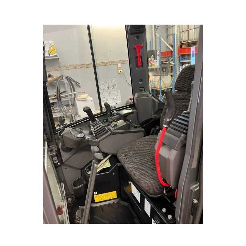 Miniexcavadora de ocasión Case CX 17 D 1,8 t 2022 200 h giro cero