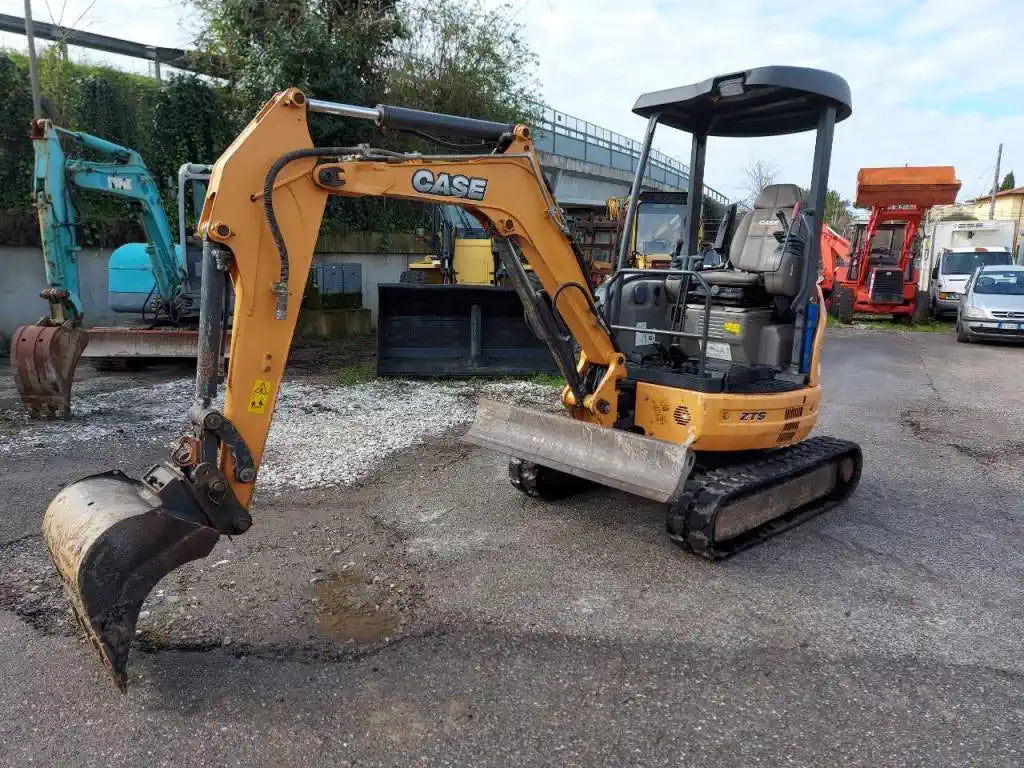 Miniexcavadora CASE CX26 B – ocasión