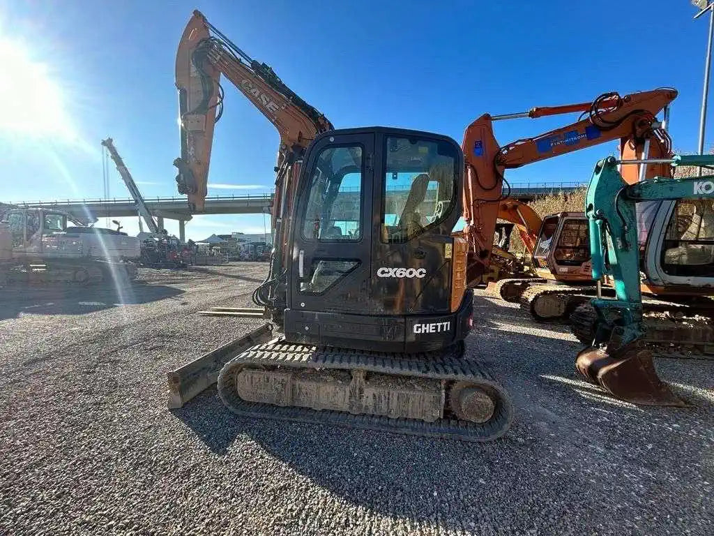 Miniexcavadora CASE CX60C – ocasión
