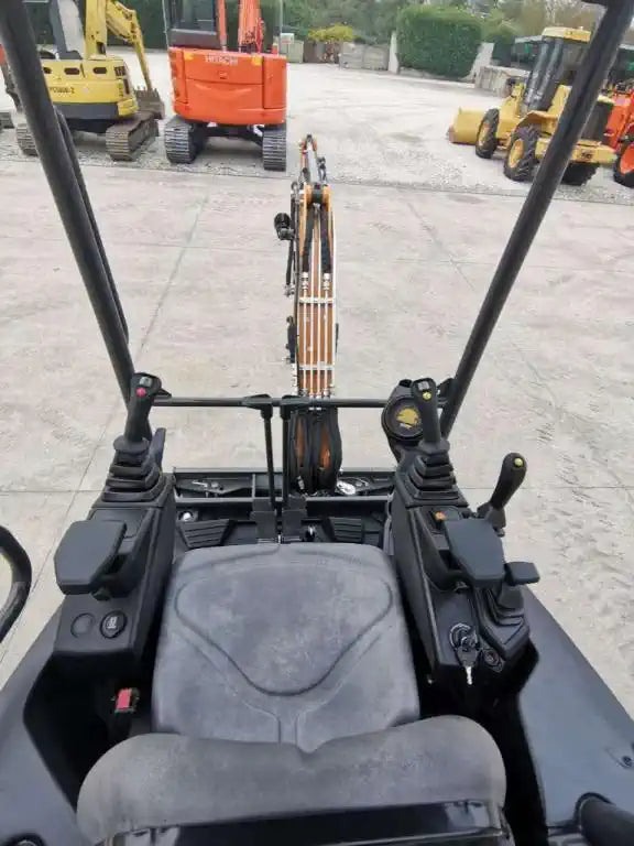 Miniexcavadora CASE CX 19D – ocasión