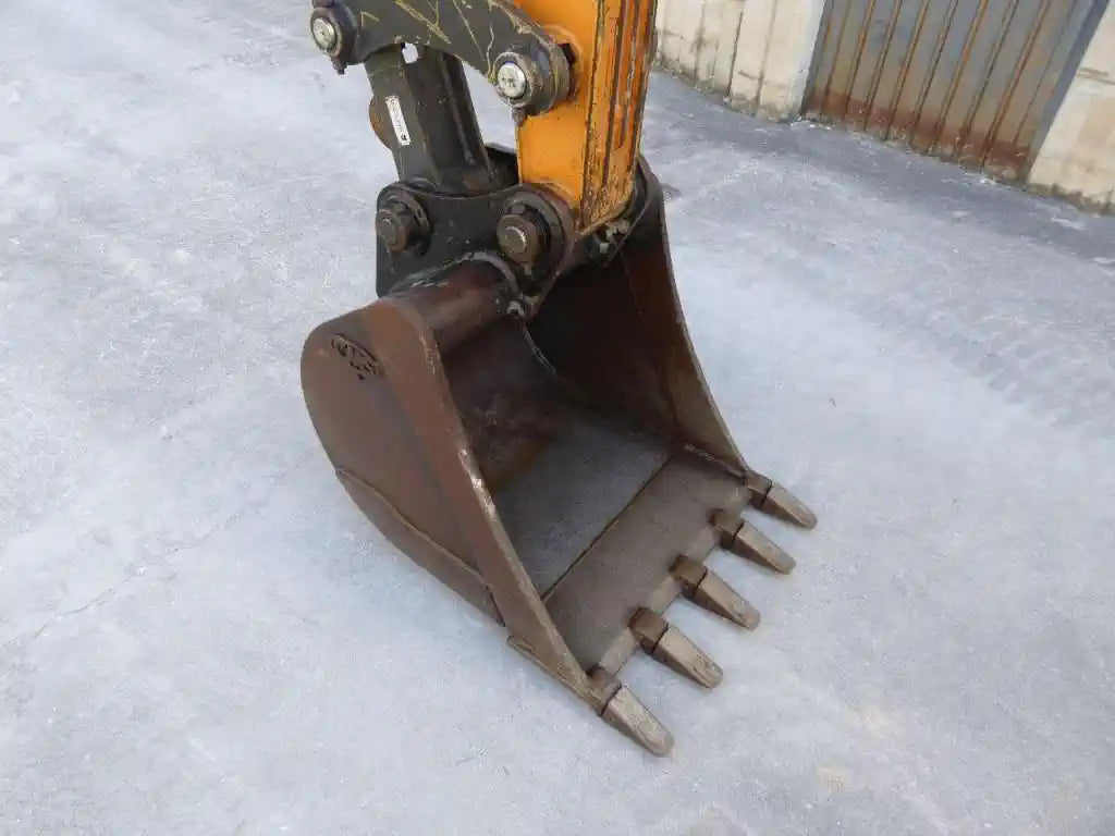 Miniexcavadora CASE CX 60 C – ocasión