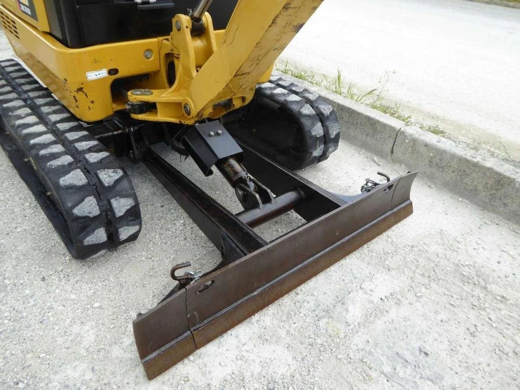 Miniexcavadora Caterpillar 301.7D CR de ocasión 1,7 t 2017 1 221 h