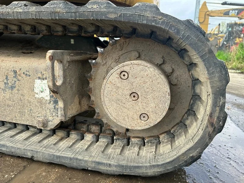 Miniexcavadora de ocasión Caterpillar 303.5E CR 3,58 t 2013 5 555 h