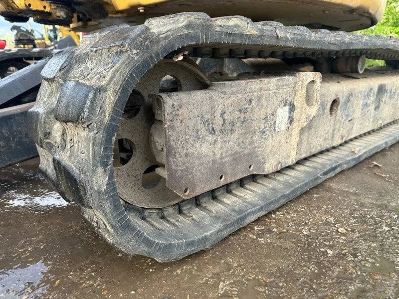 Miniexcavadora de ocasión Caterpillar 303.5E CR 3,58 t 2013 5 555 h