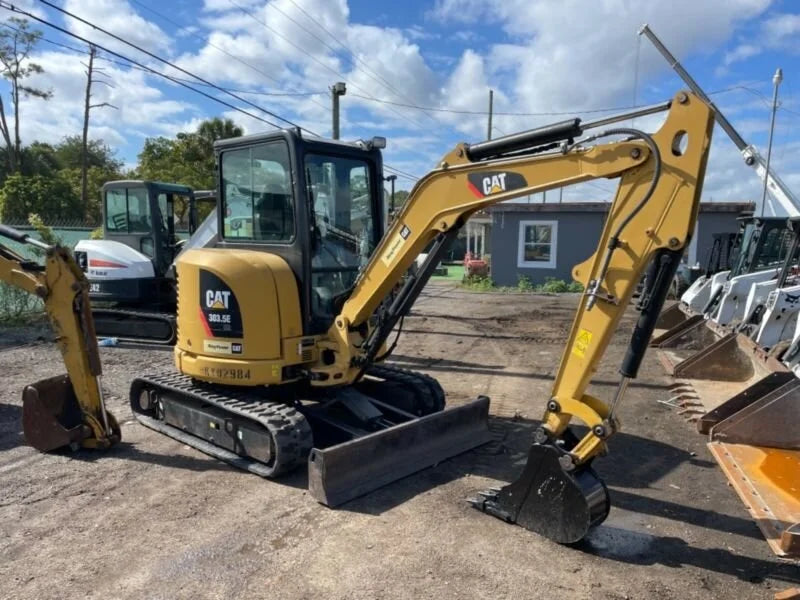 Miniexcavadora Caterpillar 303.5ECR de ocasión 3,5 t 2015 cabina climatizada