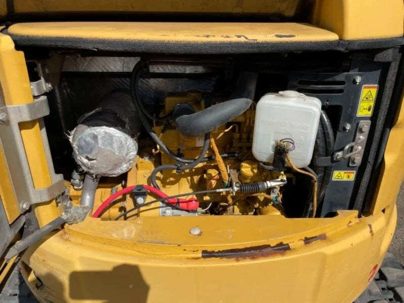 Miniexcavadora Caterpillar 303.5ECR de ocasión 3,5 t 2015 cabina climatizada