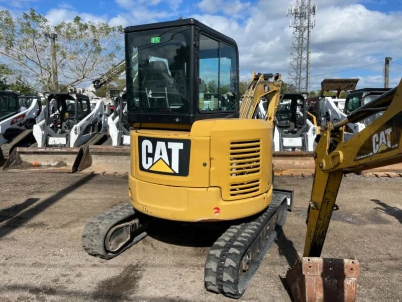 Miniexcavadora Caterpillar 303.5ECR de ocasión 3,5 t 2015 cabina climatizada