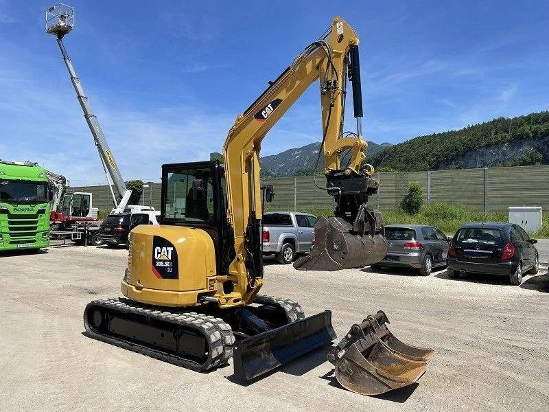 Miniexcavadora Caterpillar 305 5E de ocasión 5,2 t 2013 1 720 h