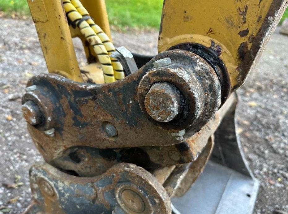 Miniexcavadora Caterpillar 305 E CR de ocasión 5 t 2018 3 502 h cabina