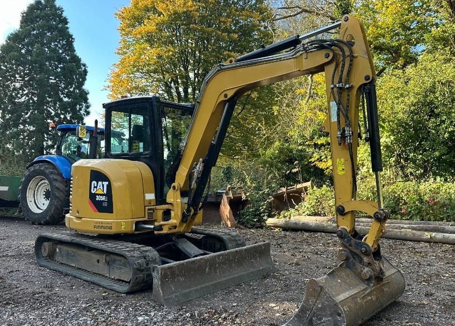 Miniexcavadora Caterpillar 305 E CR de ocasión 5 t 2018 3 502 h cabina