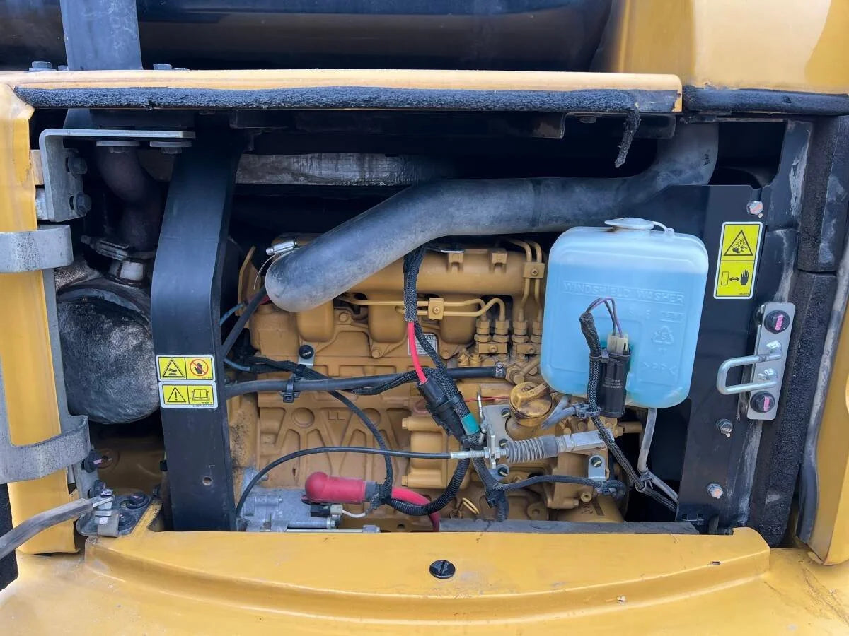 Miniexcavadora Caterpillar 305.5E2 CR de ocasión 5,2 t 2018 3 692 h