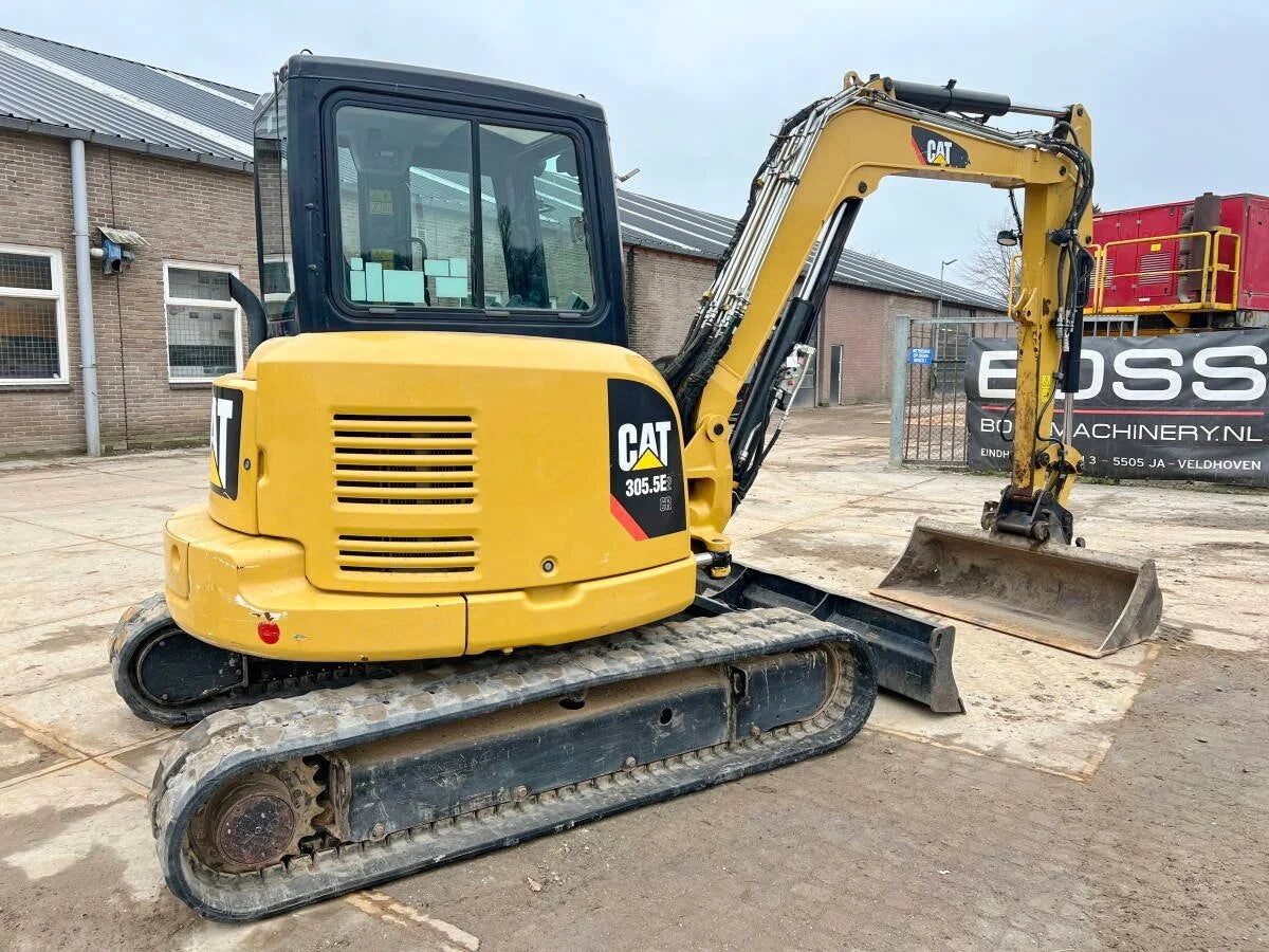 Miniexcavadora Caterpillar 305.5E2 CR de ocasión 5,2 t 2018 3 692 h