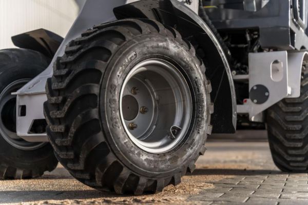 Cargadora articulada de ocasión Compartec CT-W12I 1,2 t 589 h