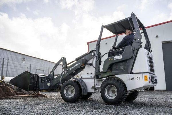 Cargadora articulada de ocasión Compartec CT-W12I 1,2 t 589 h