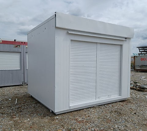 Contenedor Comercial 300×350 Con Persianas Frontales Divididas + Puerta Trasera