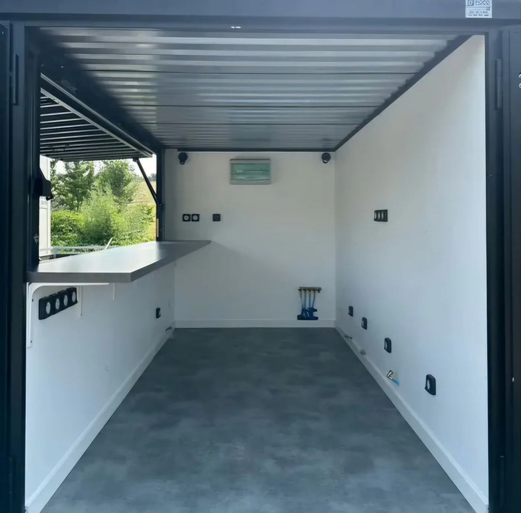 Contenedor convertido en bar/snack/guinguette 4x2m