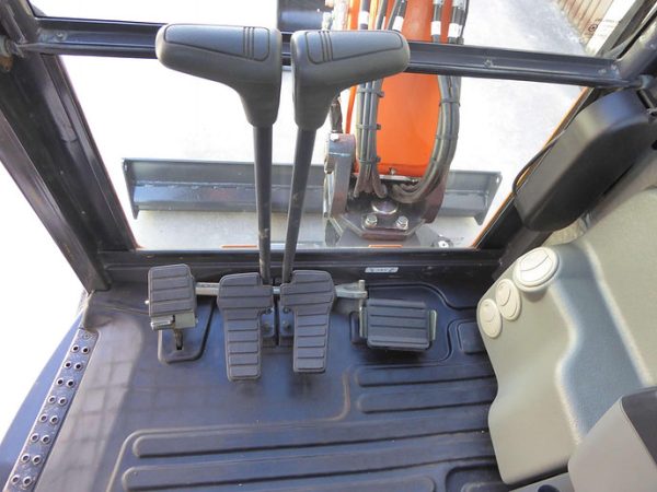 Miniexcavadora de ocasión Doosan DX35Z 3,7 t 2017 cabina 453 h ZTS