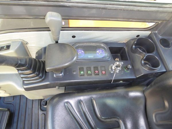 Miniexcavadora de ocasión Doosan DX35Z 3,7 t 2017 cabina 453 h ZTS