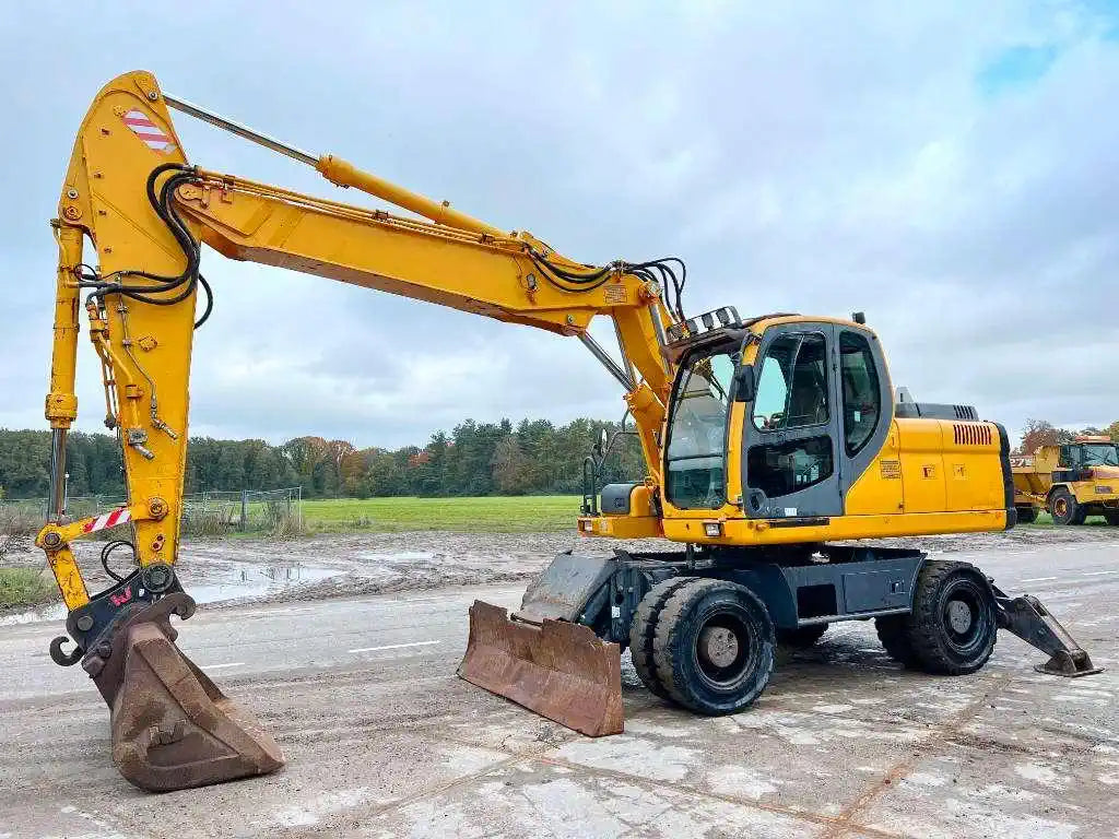 Excavadora de Ruedas Doosan DX190W (ETEC 818) de Ocasión – 18,2T (2008)
