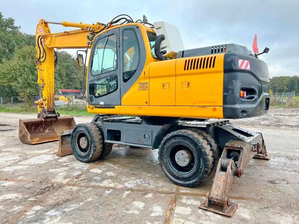Excavadora de Ruedas Doosan DX190W (ETEC 818) de Ocasión – 18,2T (2008)