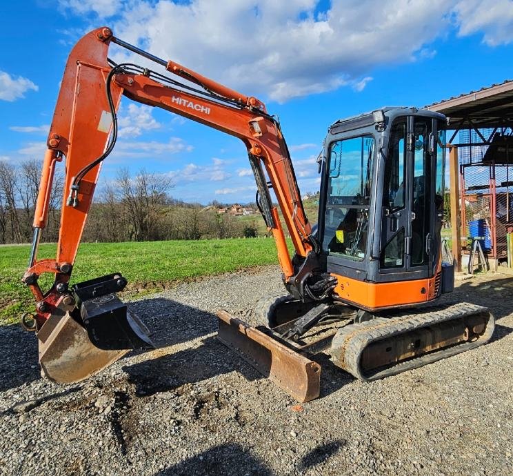 Miniexcavadora Hitachi ZX35U-2 de Ocasión (2007) – 3,5T con Aire Acondicionado