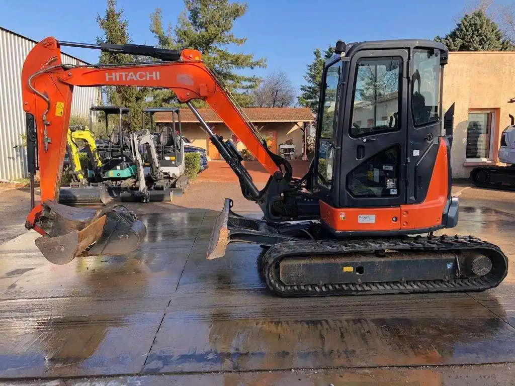 Miniexcavadora HITACHI ZX48U-5A CLR – ocasión