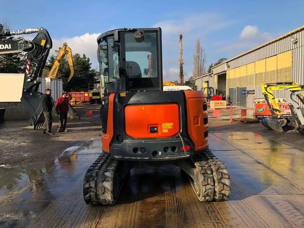 Miniexcavadora HITACHI ZX48U-5A CLR – ocasión