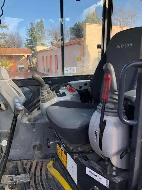 Miniexcavadora HITACHI ZX48U-5A CLR – ocasión