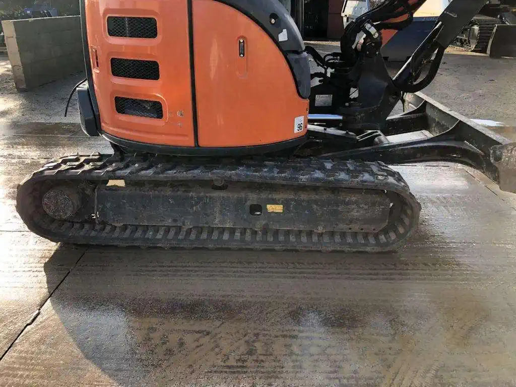 Miniexcavadora HITACHI ZX48U-5A CLR – ocasión