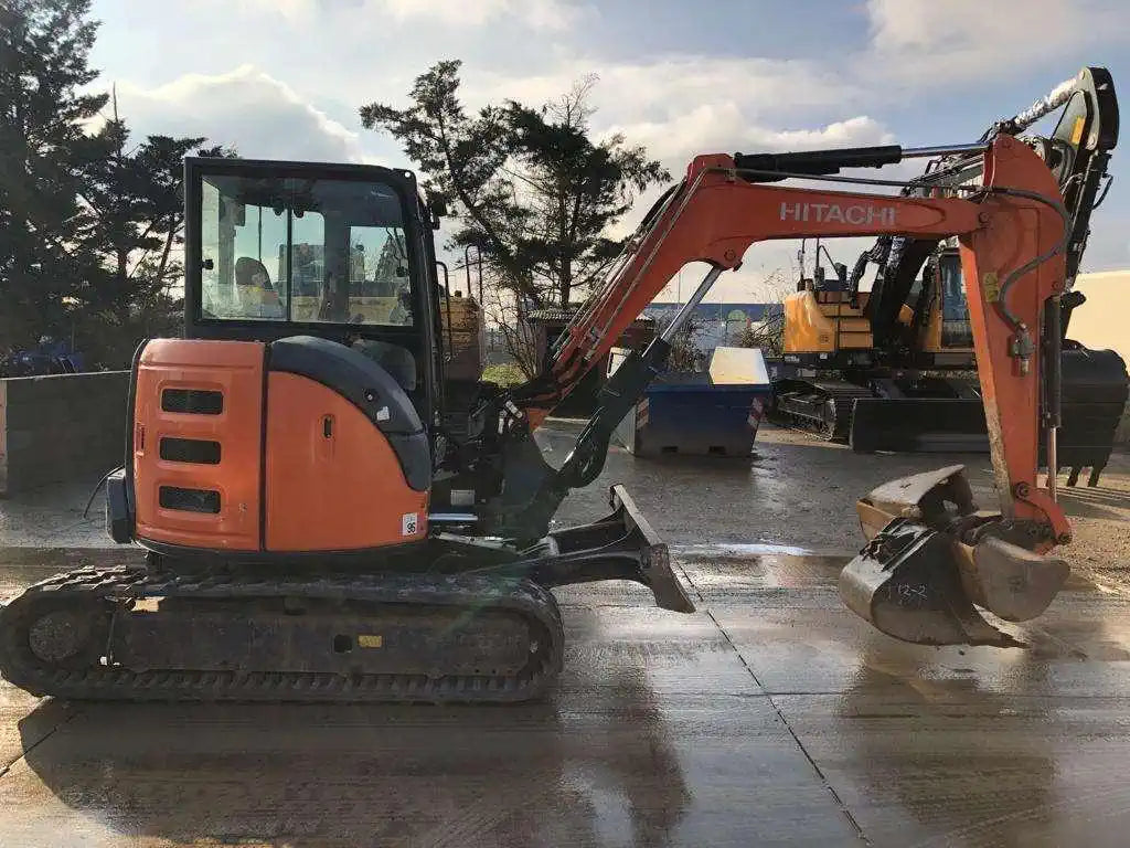 Miniexcavadora HITACHI ZX48U-5A CLR – ocasión